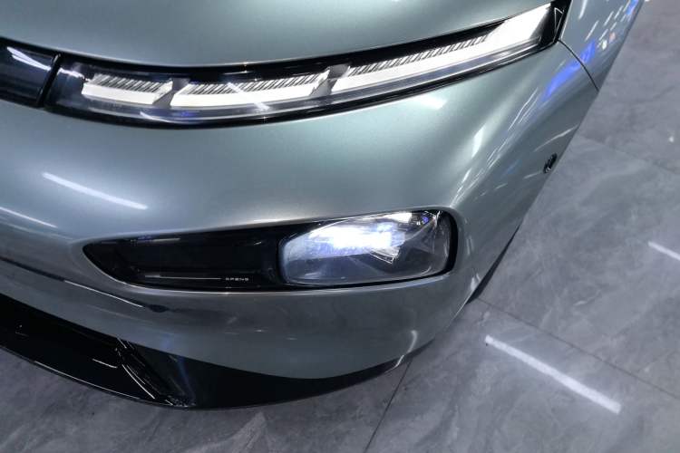 Used XPeng P7 2023 P7i 702 Pro