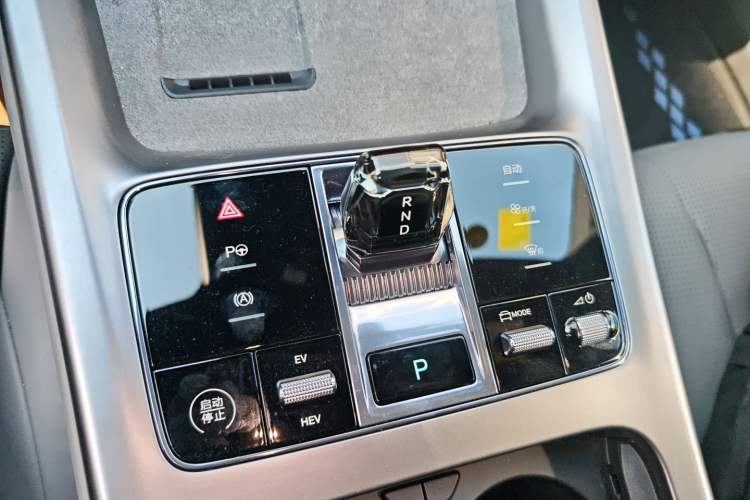 Used BYD Seal 07 DM-i 2025 Intelligent Driving Version DM-i 1.5L 125 km Prestige Edition
