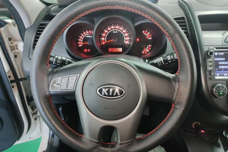 Used Kia Soul 2013 1.6L AT GL
