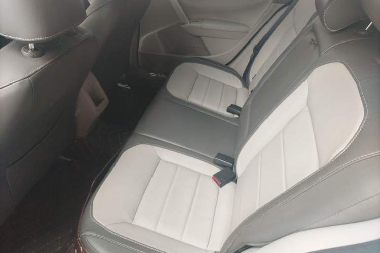 Used Volkswagen Gran Lavida 2013 1.4 TSI Automatic Comfort Model