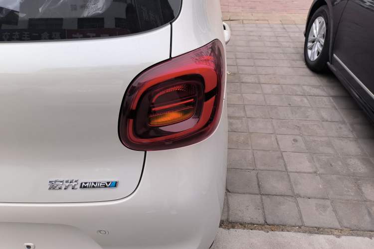 Used Wuling Hongguang MINIEV 2025 Four-Door Version Advanced Edition
