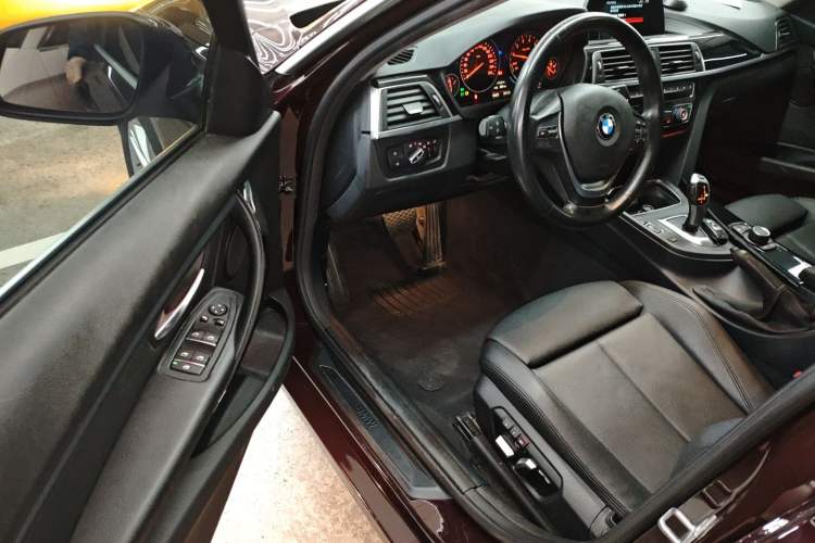 Used BMW 3 Series 2018 318Li
