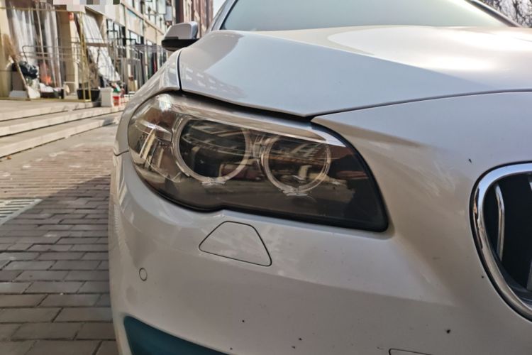 Used BMW 5 Series 2014 525Li Leading Model
