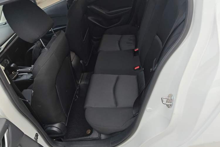 Used Mazda Mazda 3 Axela 2017 Sedan 1.5L Automatic Comfort Model Emission Standard China V