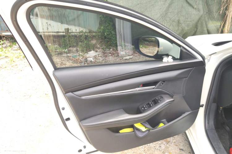 Used Mazda Mazda 3 Axela 2021 1.5L Automatic ZhiMei Edition
