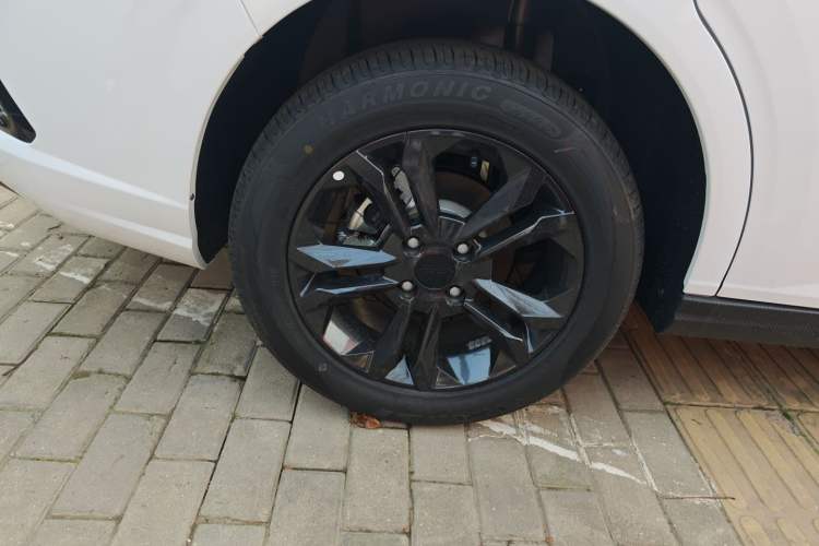 Used Dongfeng Aeolus Yixuan 2025 1.5L Automatic Luxury Version