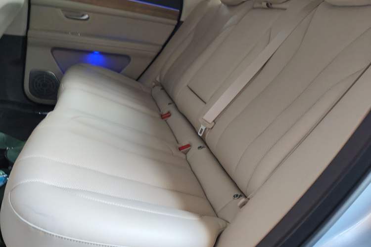 Used Hima AITO M7 2024 1.5T Rear-Drive Plus Version 5 Seats
