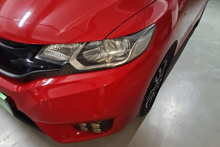 Used Honda Fit 2016 1.5L LXS CVT Comfort Sunroof Version
