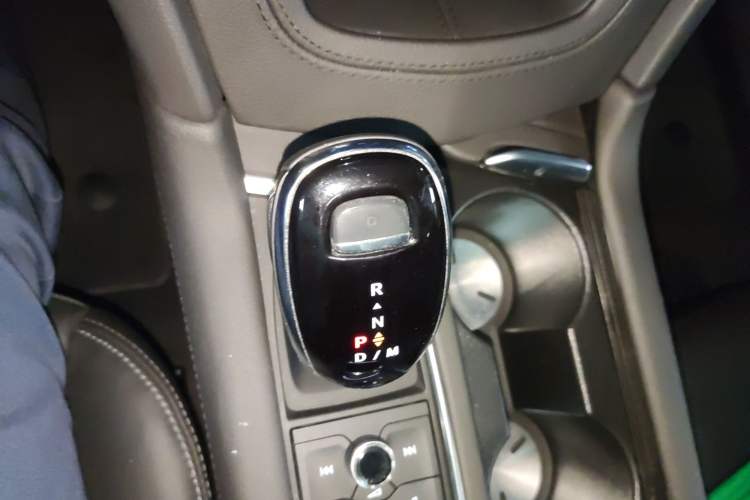 Used Cadillac XT6 2022 2.0T Six-Seater Four-Wheel-Drive Luxury Standard Edition
