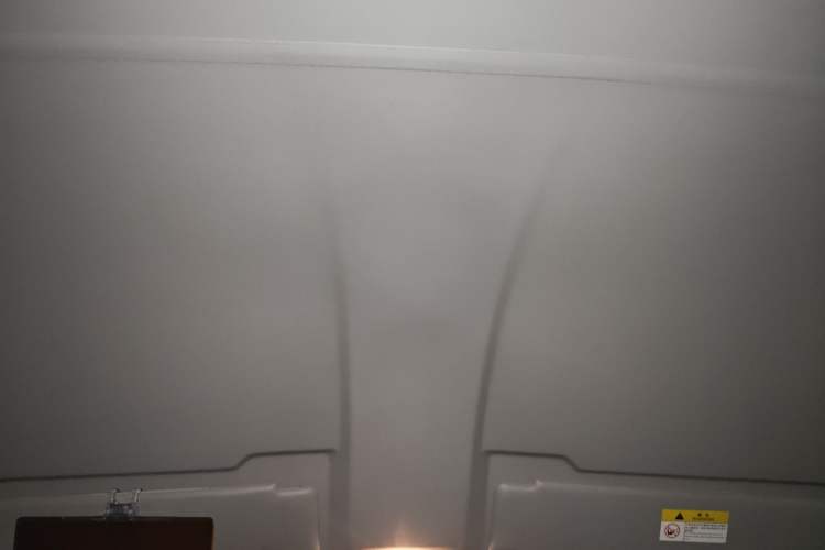 Used Iveco Daily 2022 2.5T A37 M1 Passenger Van 5-9 Seats Long Wheelbase Mid-Roof Design Dual Tires Side Sliding Doors
