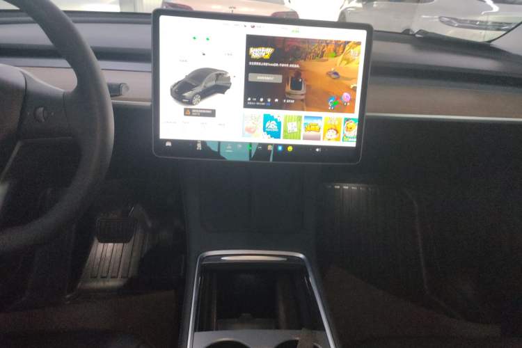 Used Tesla Model Y 2021 Long-Range All-Wheel-Drive Version 3D7
