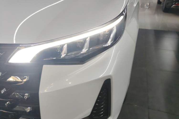 Used GAC Trumpchi M6 2023 PRO 270T DCT Luxury Edition
