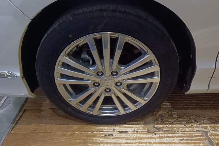 Used Honda Elysion 2016 2.4L Comfort Edition
