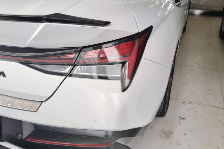 Used Hyundai Elantra 2023 1.5L CVT LUX Prestige Edition