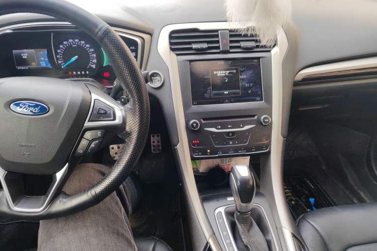 Used Ford Mondeo 2013 2.0L GTDi 200 Luxury Model