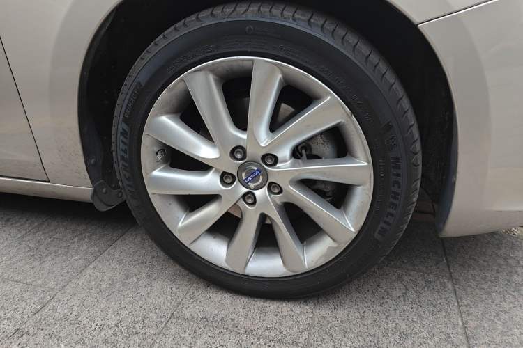 Used Volvo S60 2017 S60L T4 Smart Range Edition
