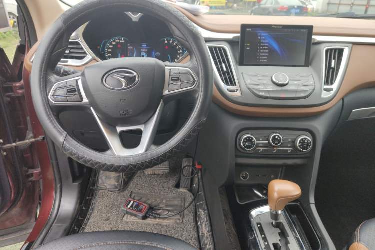 Used Soueast DX7 2017 1.5T Automatic Luxury Model
