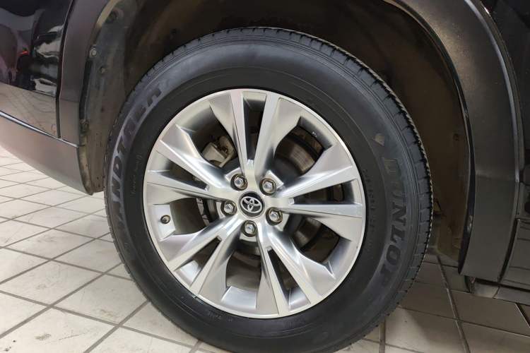 Used Toyota Highlander 2018 2.0T Four-Wheel Drive Elite Edition 7 Seats China VI Standard
