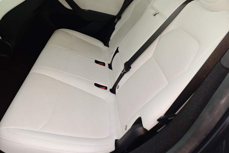 Used Tesla Model Y 2025 Rear-Wheel Drive First Edition