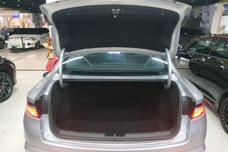 Used Geely Auto Preface 2023 2.0TD Luxury Version
