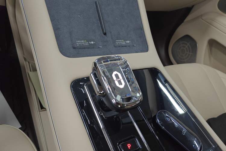 Used Hima AITO M7 2024 1.5T Intelligent Driving 4WD Max Edition 5 Seats