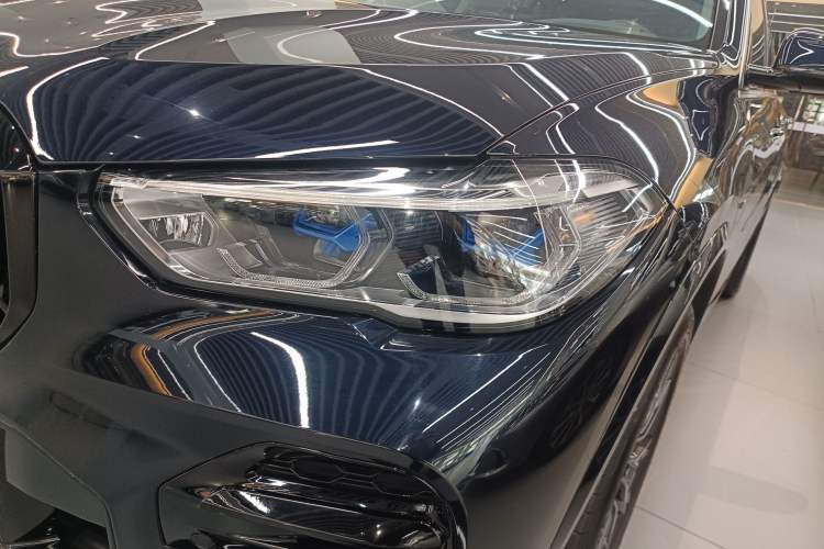 Used BMW X5 2022 xDrive 30Li M Sport Package