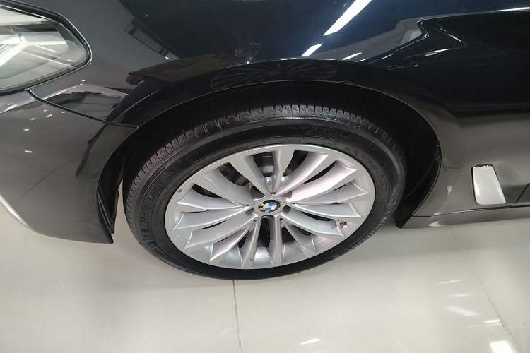 Used BMW 5 Series 2021 Updated Version 525Li Luxury Package
