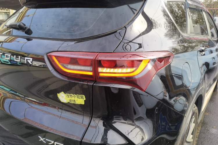 Used JETOUR X70 2024 1.5T DCT Glory PRO 7-Seater
