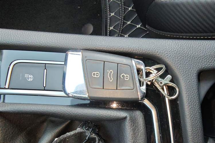 Used Volkswagen FAW-Volkswagen CC 2019 330TSI Glamour Edition China VI
