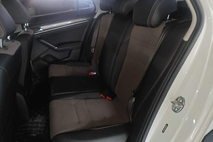 Used Volkswagen C-TREK 2018 230TSI DSG Comfort Model
