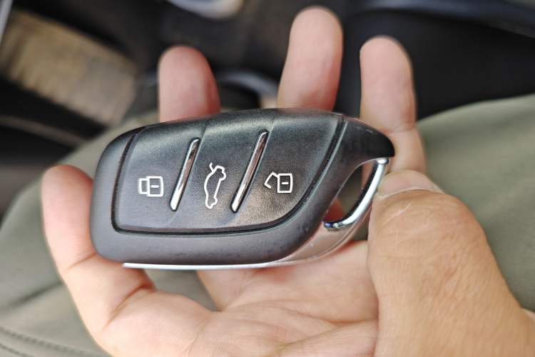 Used Roewe RX5 MAX 2019 300TGI Automatic Smart Cabin Luxury Edition