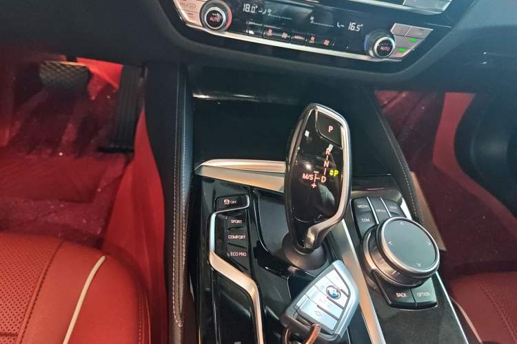 Used BMW 5 Series 2022 Restyled 525Li M Sport Package
