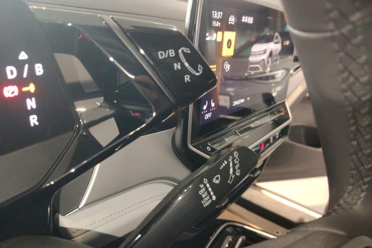 Used Volkswagen ID.6 CROZZ 2022 Long-Range PRO Edition
