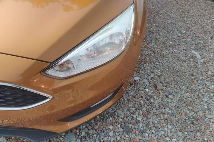 Used Ford Focus 2015 Hatchback 1.6L Manual Comfort Edition
