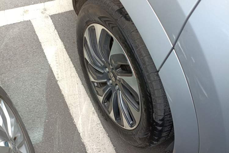 Used Hima AITO M7 2024 1.5T Rear-Drive Plus Version 6 Seats
