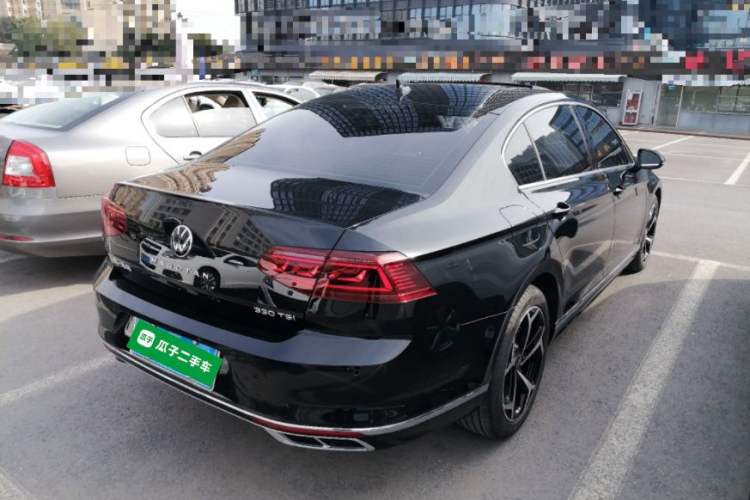 Used Volkswagen Magotan 2023 2 Million Units Limited Edition 330TSI DSG Leading Version
