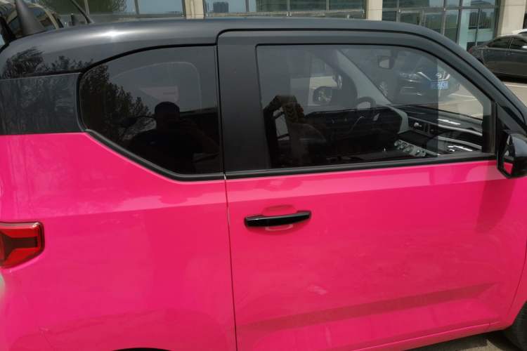 Used Wuling Hongguang MINIEV 2022 Macaron Premium Model – Lithium Iron Phosphate