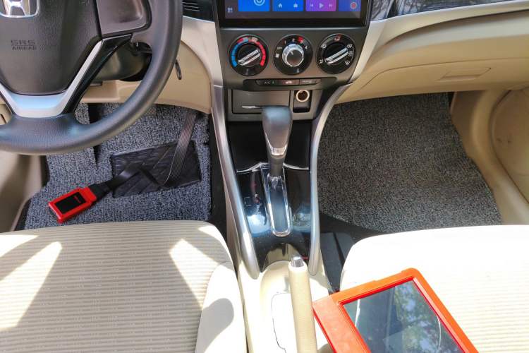 Used Honda Crider 2013 1.8L automatic comfort version
