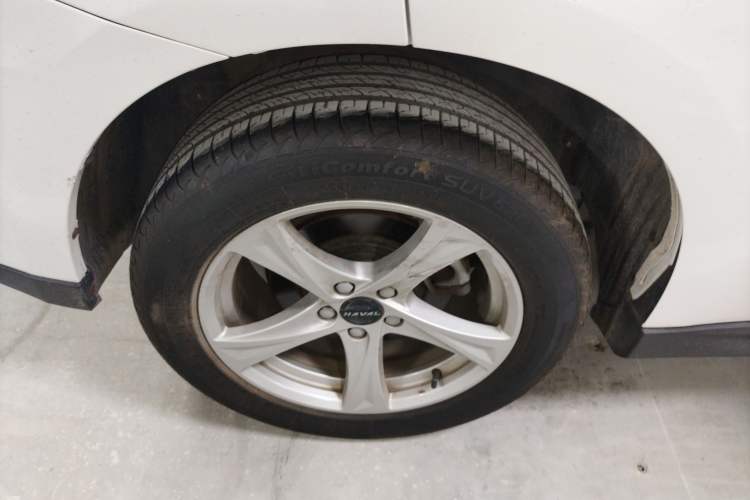 Used Haval H2 2018 Chuanxiang Edition Red Badge 1.5T Dual-Clutch Two-Wheel Drive Fashionable Model
