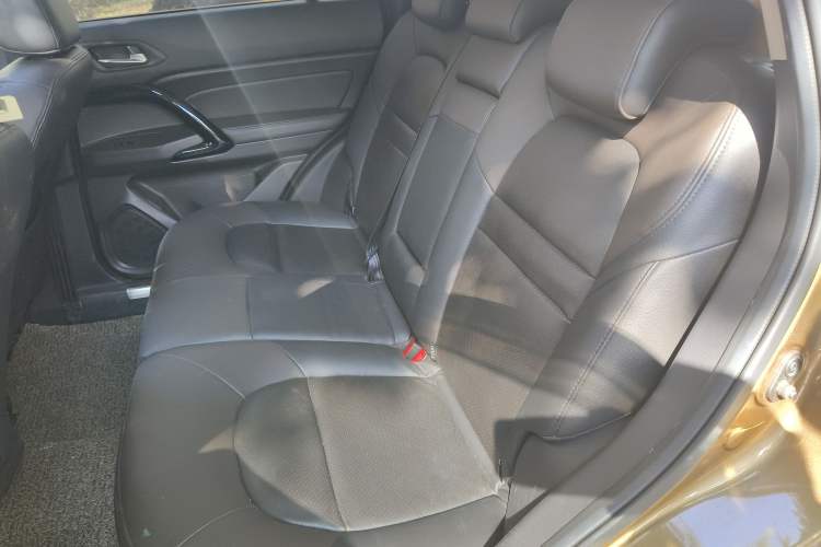 Used GAC Trumpchi GS4 2015 200T G-DCT Luxury Edition
