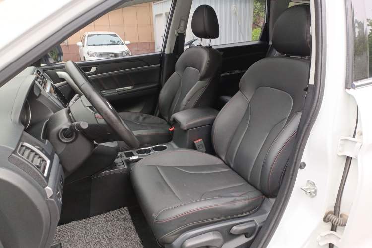 Used Haval M6 2019 1.5T DCT Two-Wheel Drive Elite Version China VI Standard
