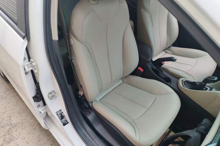 Used Buick GT 2018 15T Dual-Clutch Elite Model China V Standard
