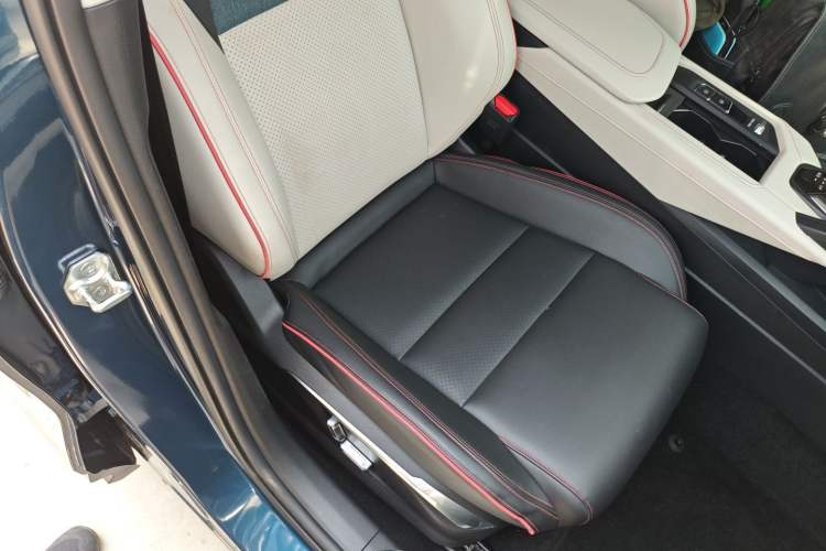 Used Lynk & Co 06 2020 1.5T YAO Halo
