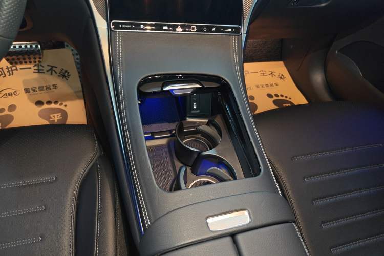 Used Mercedes-Benz GLC Coupe 2025-Year Restyled GLC 260 4MATIC Coupe SUV
