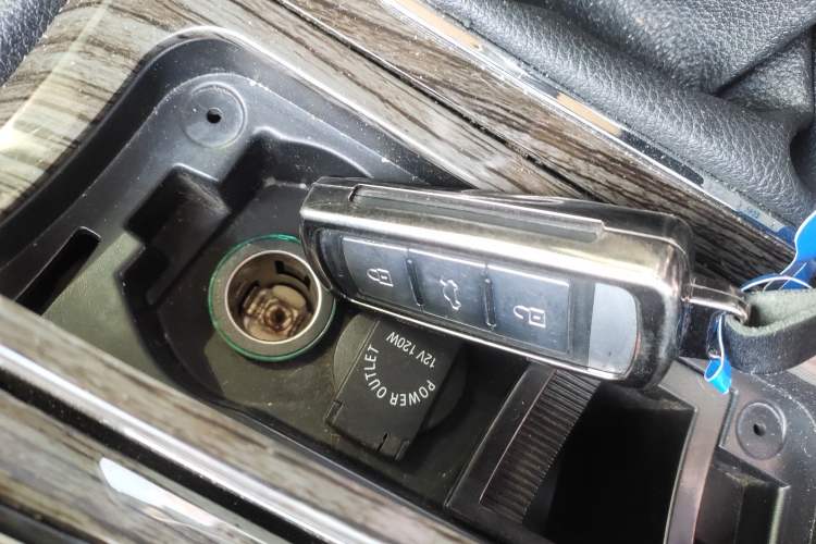 Used Zotye T600 2016 1.5T Manual Luxury Edition