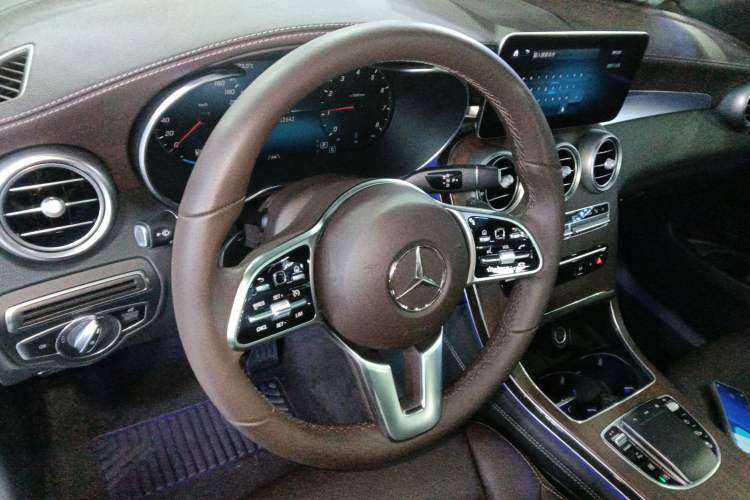 Used Mercedes-Benz GLC 2021 GLC 300 L 4MATIC Dynamic Model
