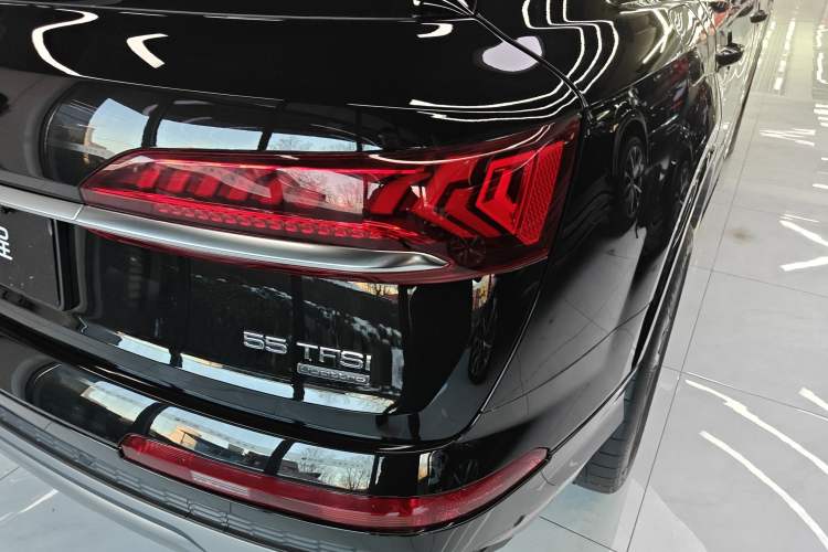 Used Audi Q7 2023 55 TFSI quattro S line Sport Edition