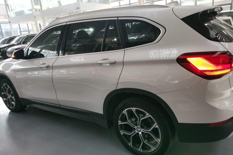 Used BMW X1 2021 Restyled sDrive25Li Leading Edition
