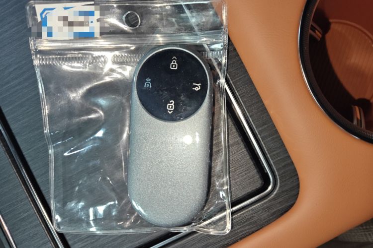 Used Hima AITO M8 2025 Extended-Range Max+ Version 53.4 kWh 6-Seater Edition