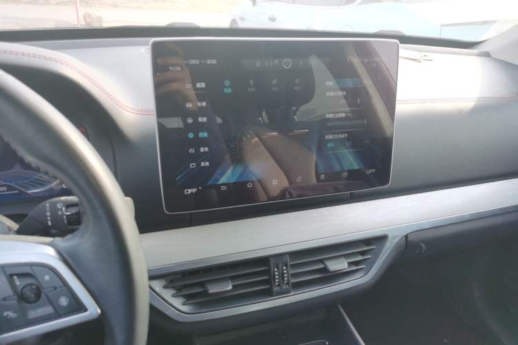 Used BYD Tang New Energy 2018 DM 2.0T All-Wheel Drive Smart Connectivity Luxury Model 7 Seats China V Emission Standard
